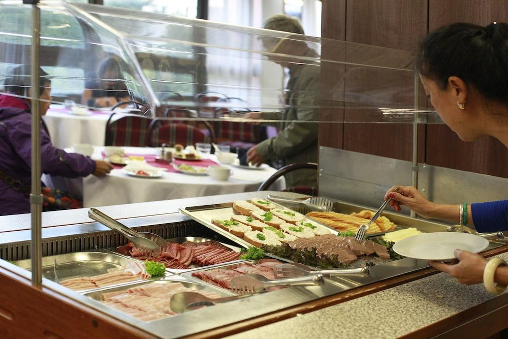 Krystal Hotel Praga